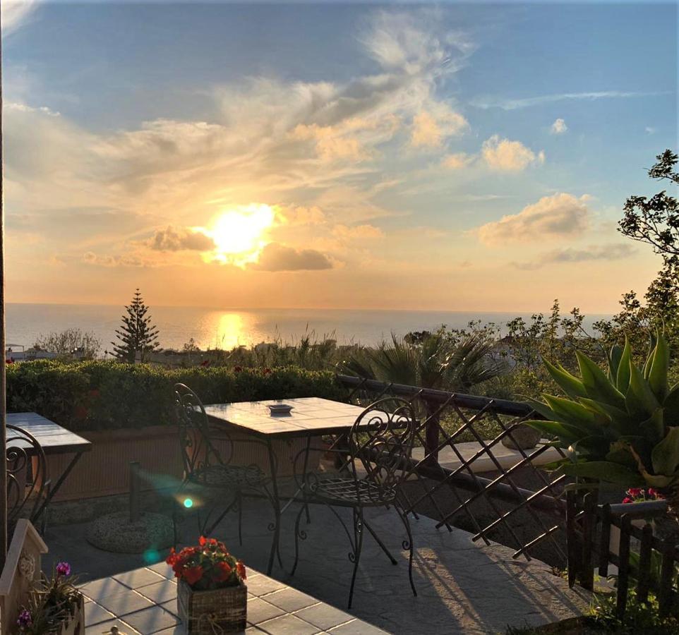 Bed and Breakfast La Terrazzina Sul Tramonto Forio di Ischia Exterior foto